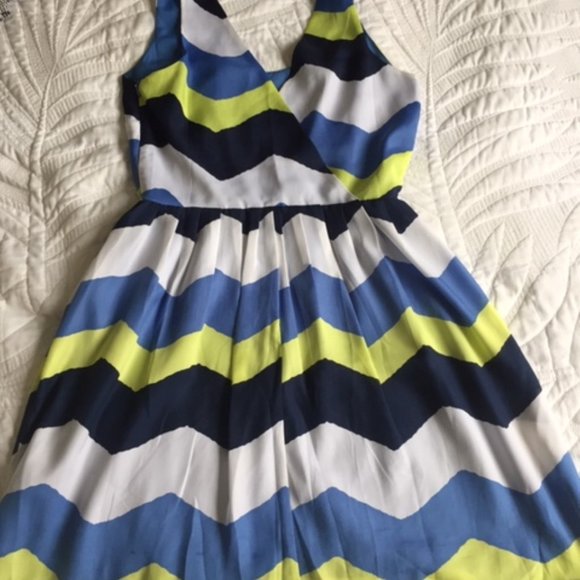 Jack Chevron Print Dress - Size 4 - Picture 4 of 4